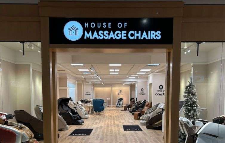 trung-tam-trai-nghiem-ghe-massage-cao-cap-bodyfriend-california (1)